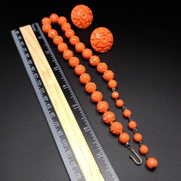 Vintage Orange Molded Beads Necklace & Earrings, Lucite, 1950s - Picture 6 of 10
